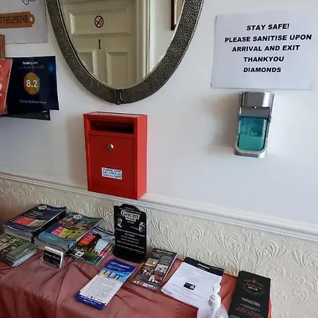 Diamonds Konukevi York