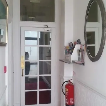 Diamonds Guest house 5*
