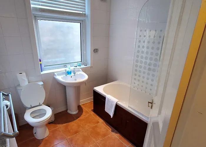 Diamonds Guest house 3*