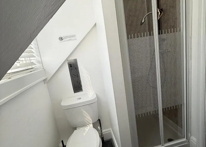 Diamonds בית הארחה 5*