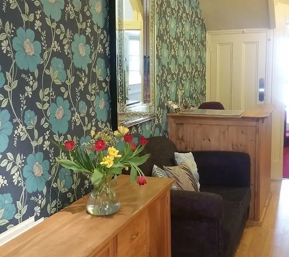 Diamonds Guest house 3*