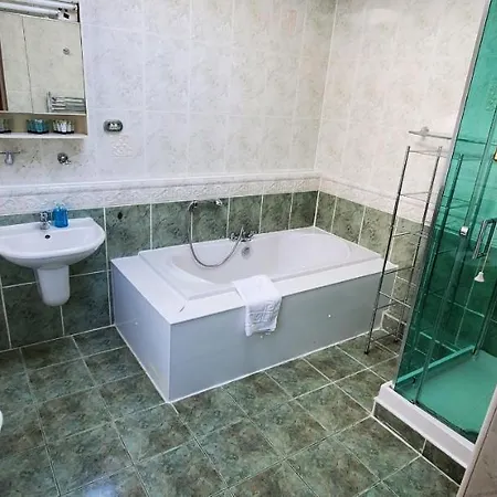 Diamonds Гостевой дом