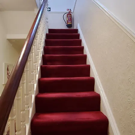 بيت ضيافة Diamonds