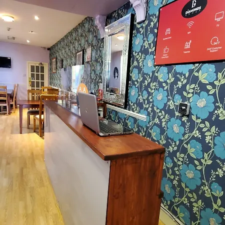 Diamonds 3* يورك