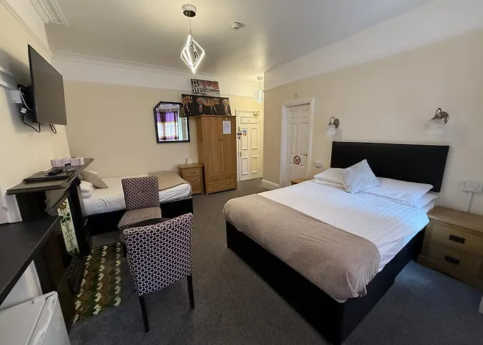 Diamonds בית הארחה יורק