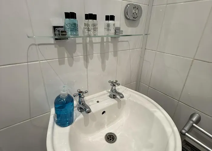 Diamonds בית הארחה יורק